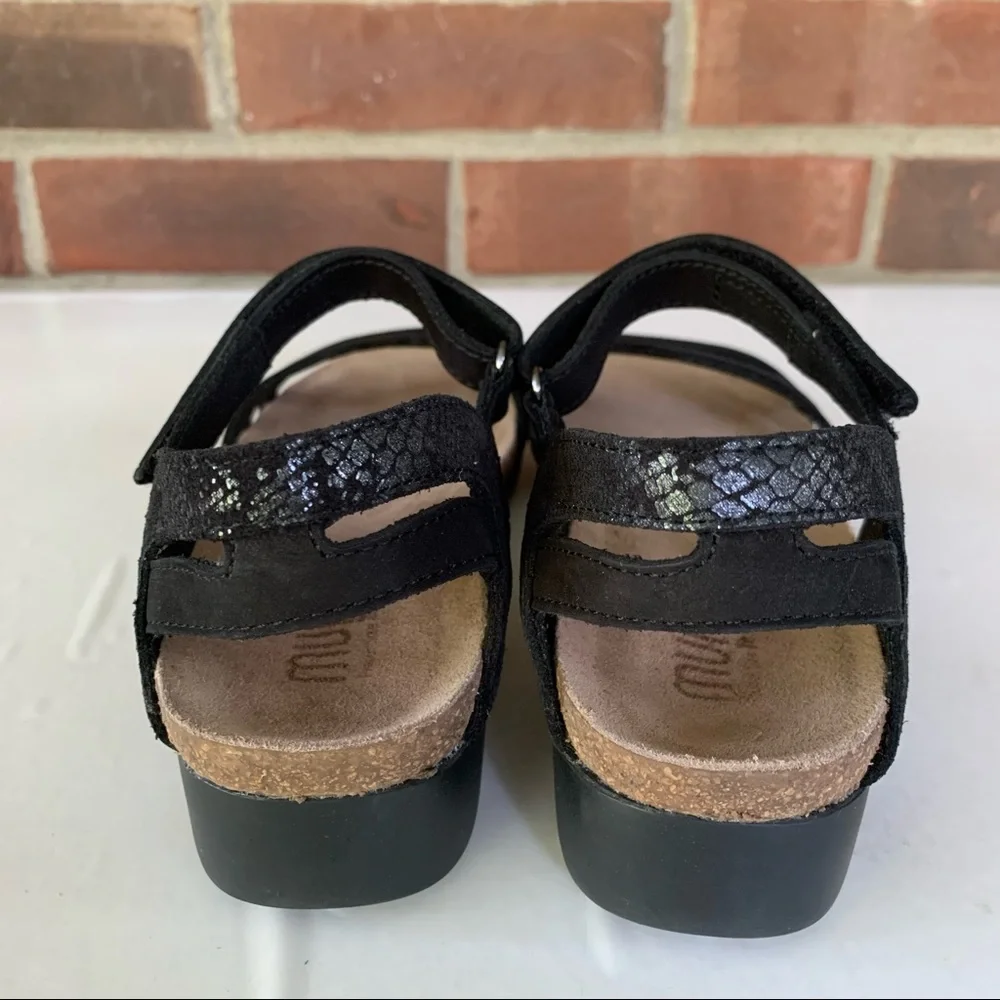 Munro Women’s Summer Black Leather Low Heel Sandals Shoes US 7.5 SS Narrow Width - Picture 10 of 10